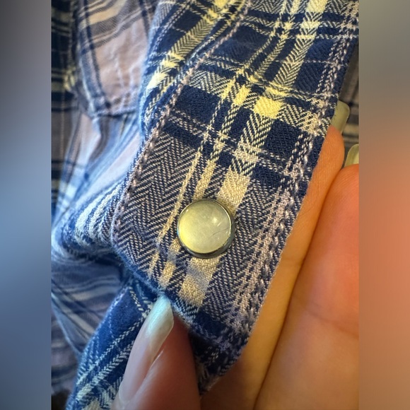 Guess Western Embroidered Mesh Plaid Shirtrt - Picture 5 of 7